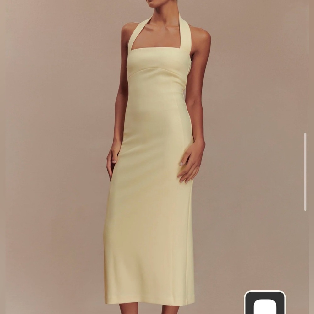 Elegant Dress in Pastel yellow